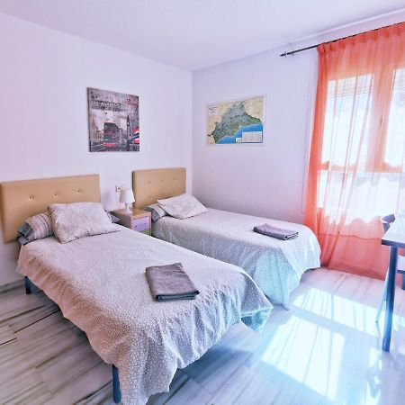 Neptuno Apartment: Sun, Beach And Relax In Huelin Malaga Exterior photo