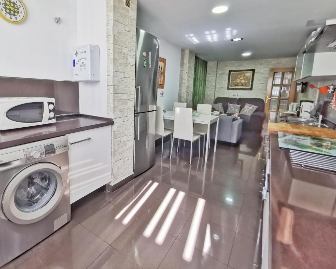 Neptuno Apartment: Sun, Beach And Relax In Huelin Malaga Exterior photo
